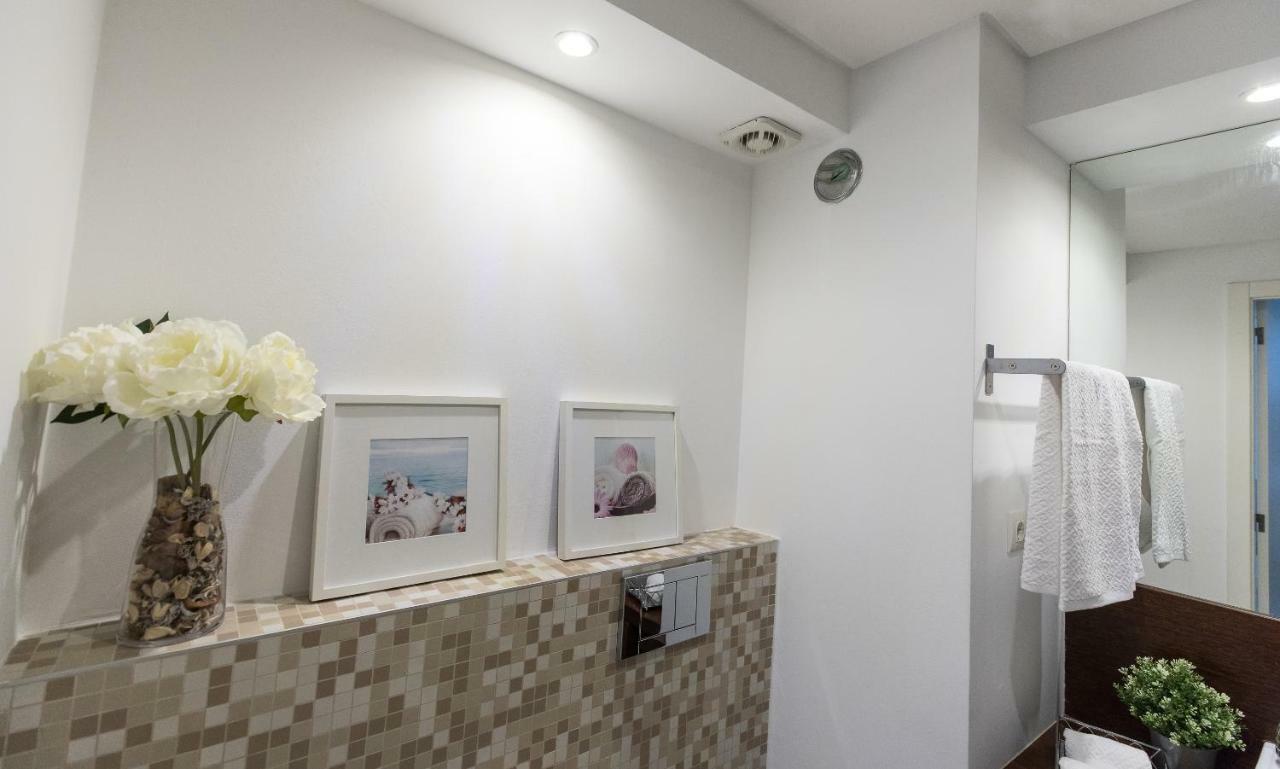 Charming Apartment With Balcony & Pool Lisbon Luaran gambar